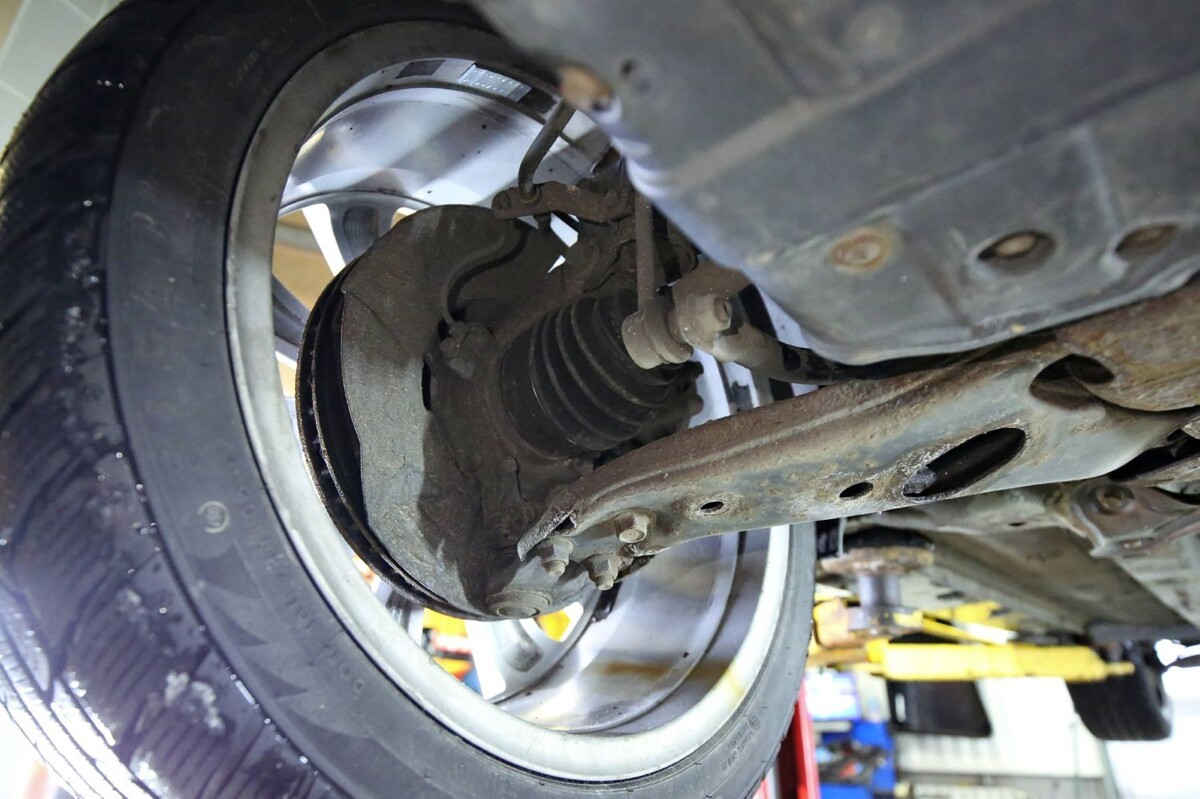 «Отъездил десять лет и ни на секунду не пожалел!». Белорус о владении корейским бизнес-седаном Hyundai Grandeur