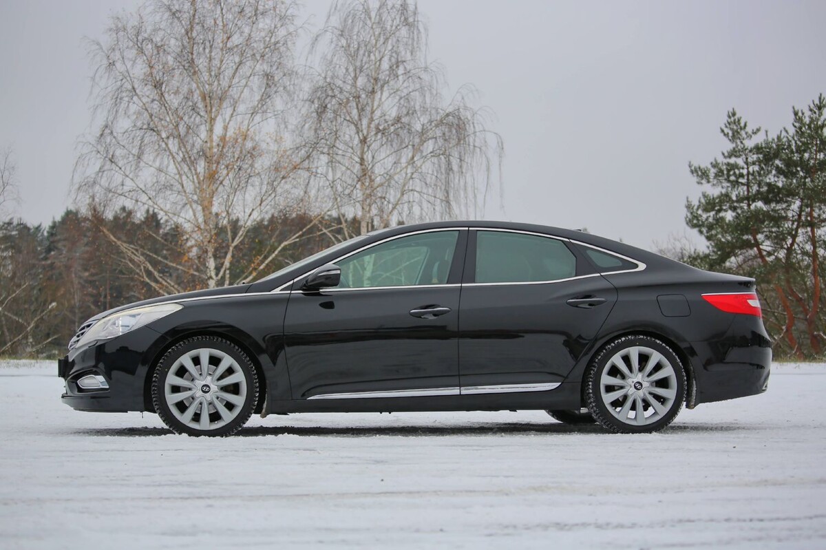 «Отъездил десять лет и ни на секунду не пожалел!». Белорус о владении корейским бизнес-седаном Hyundai Grandeur