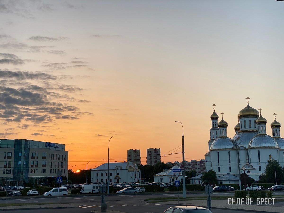 Средняя температура воздуха в Беларуси за октябрь была выше климатической нормы на 1,2 градуса