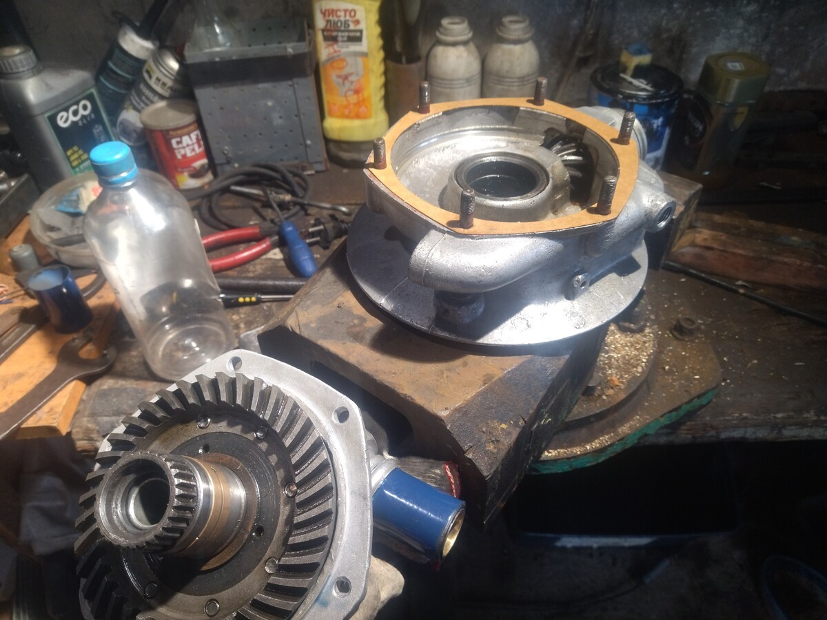 «По фотографиям сделал станок для оплётки тросов». Белорус показал реставрированный мотоцикл М-72Н 1958 г. в. «По фотографиям сделал станок для оплётки тросов». Белорус показал реставрированный мотоцикл М-72Н 1958 г. в.