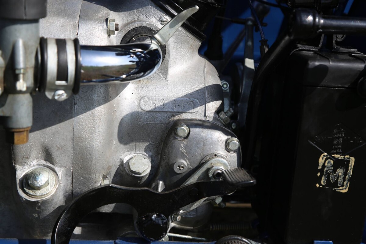 «По фотографиям сделал станок для оплётки тросов». Белорус показал реставрированный мотоцикл М-72Н 1958 г. в. «По фотографиям сделал станок для оплётки тросов». Белорус показал реставрированный мотоцикл М-72Н 1958 г. в.