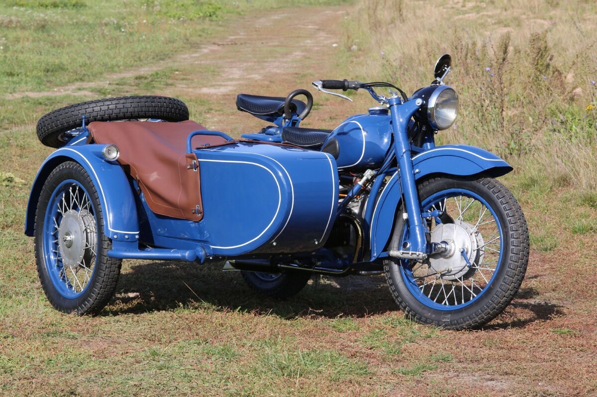 «По фотографиям сделал станок для оплётки тросов». Белорус показал реставрированный мотоцикл М-72Н 1958 г. в. «По фотографиям сделал станок для оплётки тросов». Белорус показал реставрированный мотоцикл М-72Н 1958 г. в.