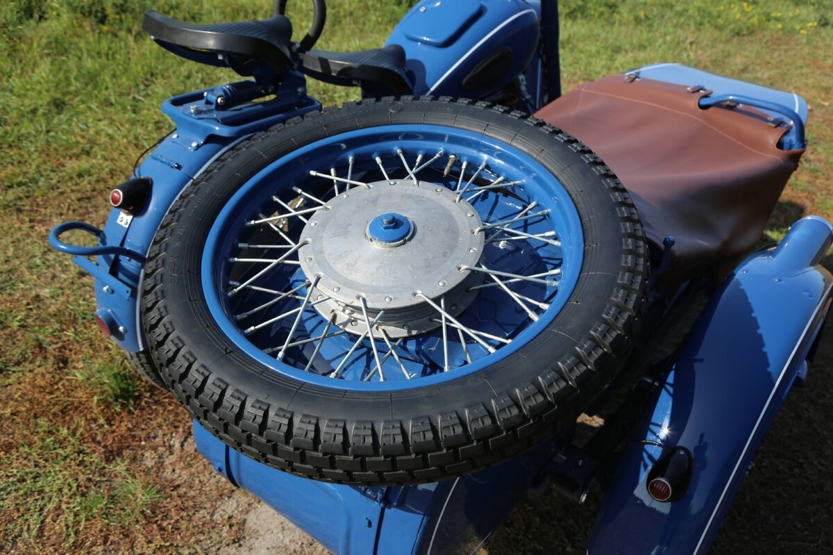 «По фотографиям сделал станок для оплётки тросов». Белорус показал реставрированный мотоцикл М-72Н 1958 г. в. «По фотографиям сделал станок для оплётки тросов». Белорус показал реставрированный мотоцикл М-72Н 1958 г. в.