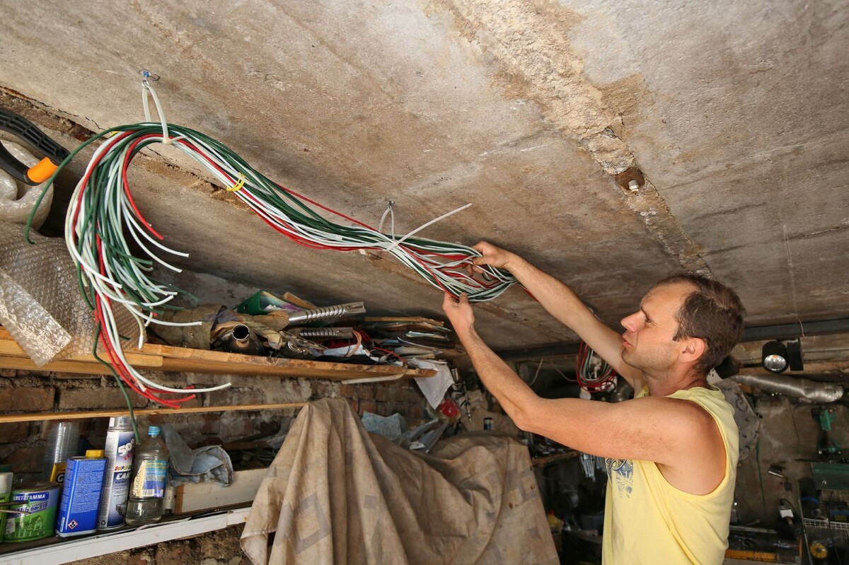 «По фотографиям сделал станок для оплётки тросов». Белорус показал реставрированный мотоцикл М-72Н 1958 г. в. «По фотографиям сделал станок для оплётки тросов». Белорус показал реставрированный мотоцикл М-72Н 1958 г. в.