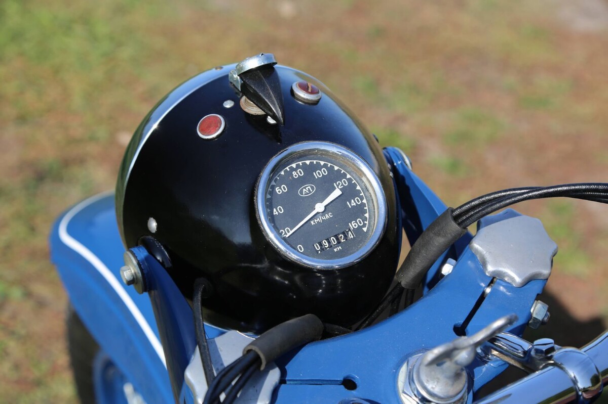 «По фотографиям сделал станок для оплётки тросов». Белорус показал реставрированный мотоцикл М-72Н 1958 г. в. «По фотографиям сделал станок для оплётки тросов». Белорус показал реставрированный мотоцикл М-72Н 1958 г. в.