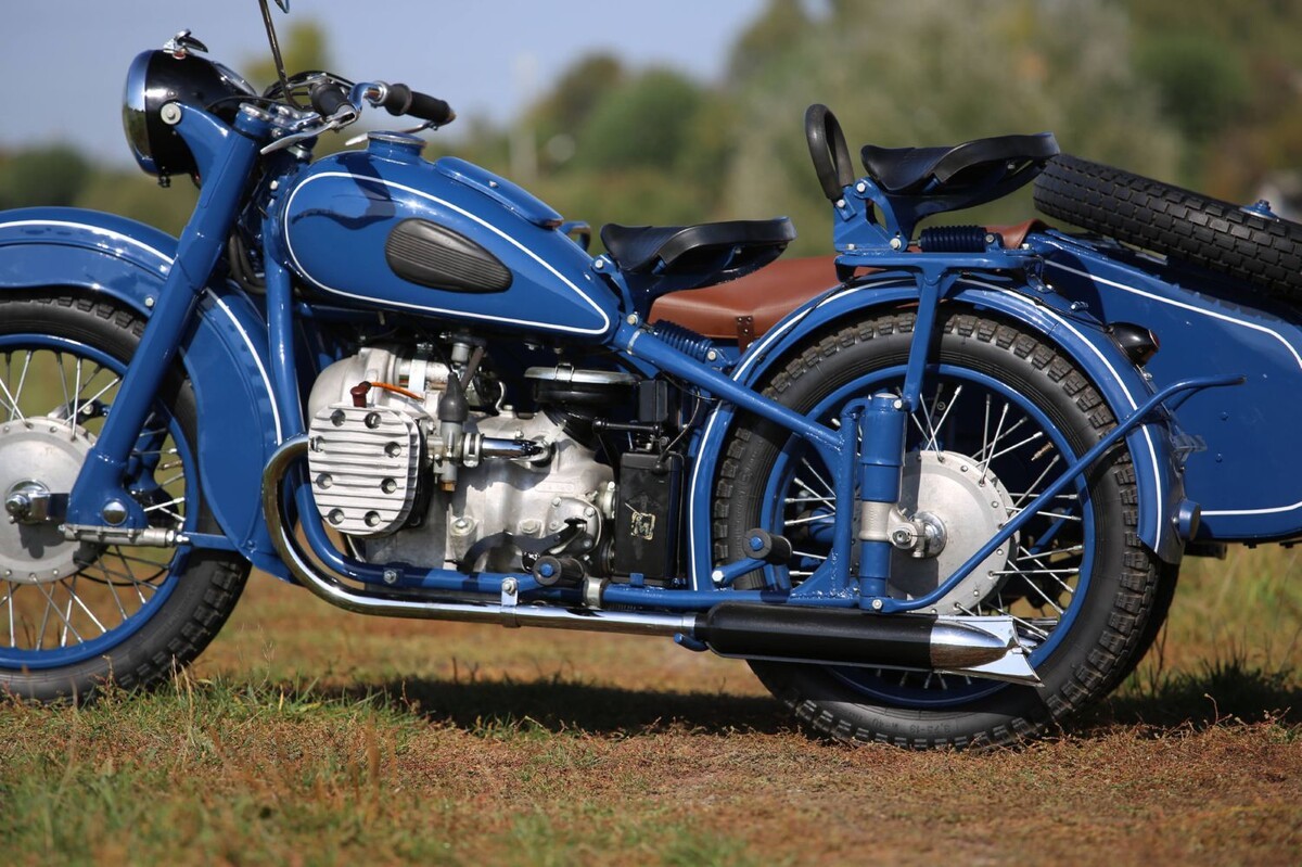 «По фотографиям сделал станок для оплётки тросов». Белорус показал реставрированный мотоцикл М-72Н 1958 г. в. «По фотографиям сделал станок для оплётки тросов». Белорус показал реставрированный мотоцикл М-72Н 1958 г. в.