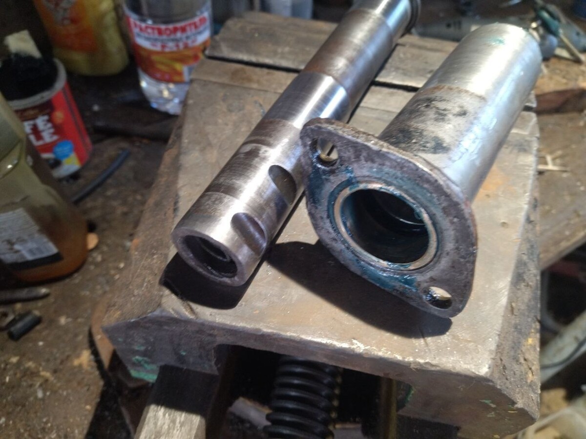 «По фотографиям сделал станок для оплётки тросов». Белорус показал реставрированный мотоцикл М-72Н 1958 г. в. «По фотографиям сделал станок для оплётки тросов». Белорус показал реставрированный мотоцикл М-72Н 1958 г. в.