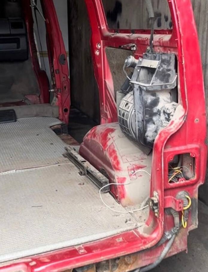 «Освобожден от транспортного налога». Белорус похвастался своим микроавтобусом VW T4 «Освобожден от транспортного налога». Белорус похвастался своим микроавтобусом VW T4