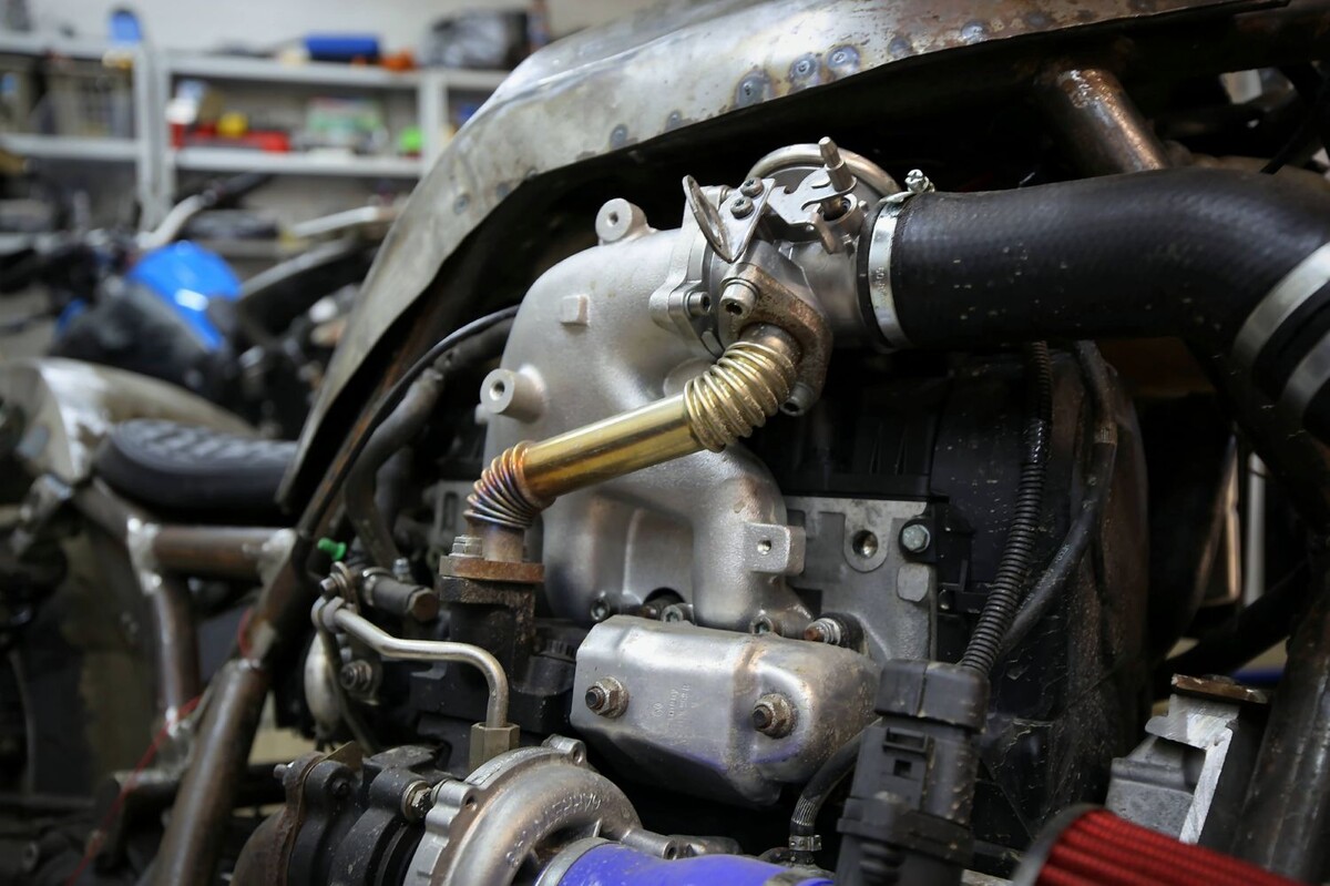 Рассказываем, как белорус примостил мотор 1.4 TDI от VW Polo на мотоцикл