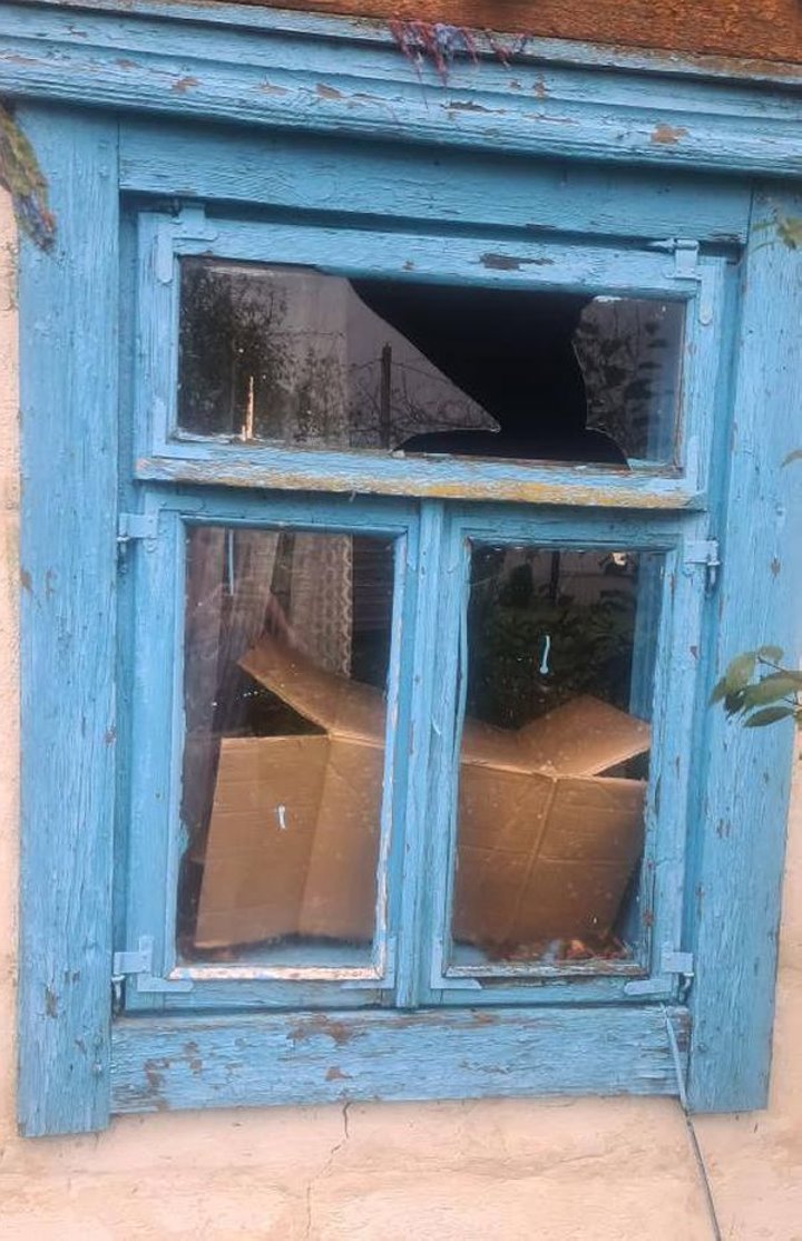 «Когда упала первая льдина, я поняла, что – все». Град размером с куриное яйцо повредил машину жительницы Барановичей