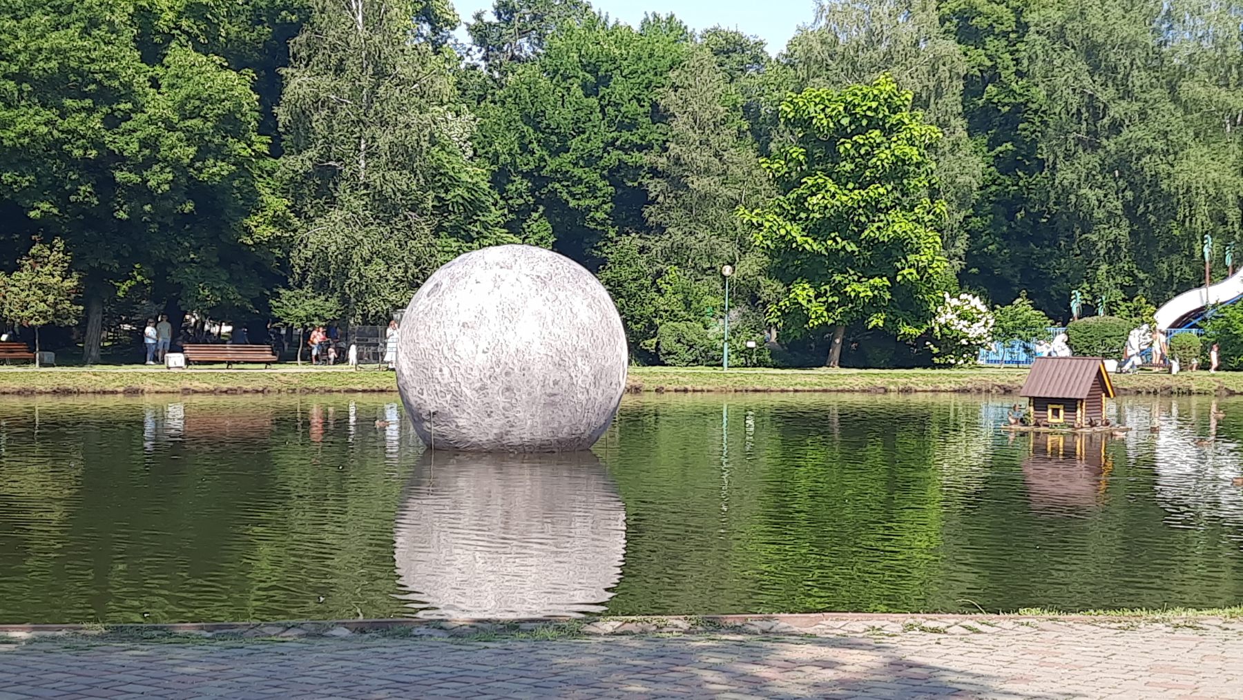 «Цветное безумие» и пенная вечеринка. Фестиваль Dreamfest в городском парке Бреста