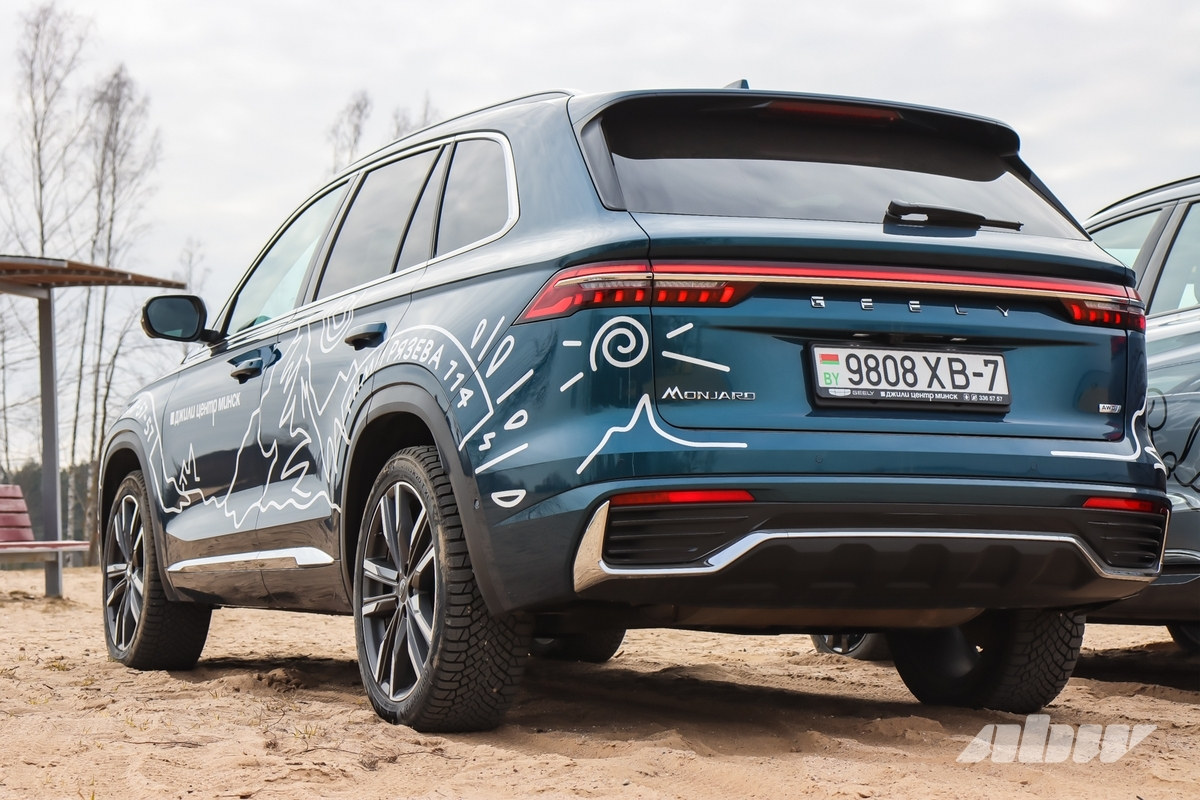 «Бэушка» из-за границы против новых авто: плюсы и минусы