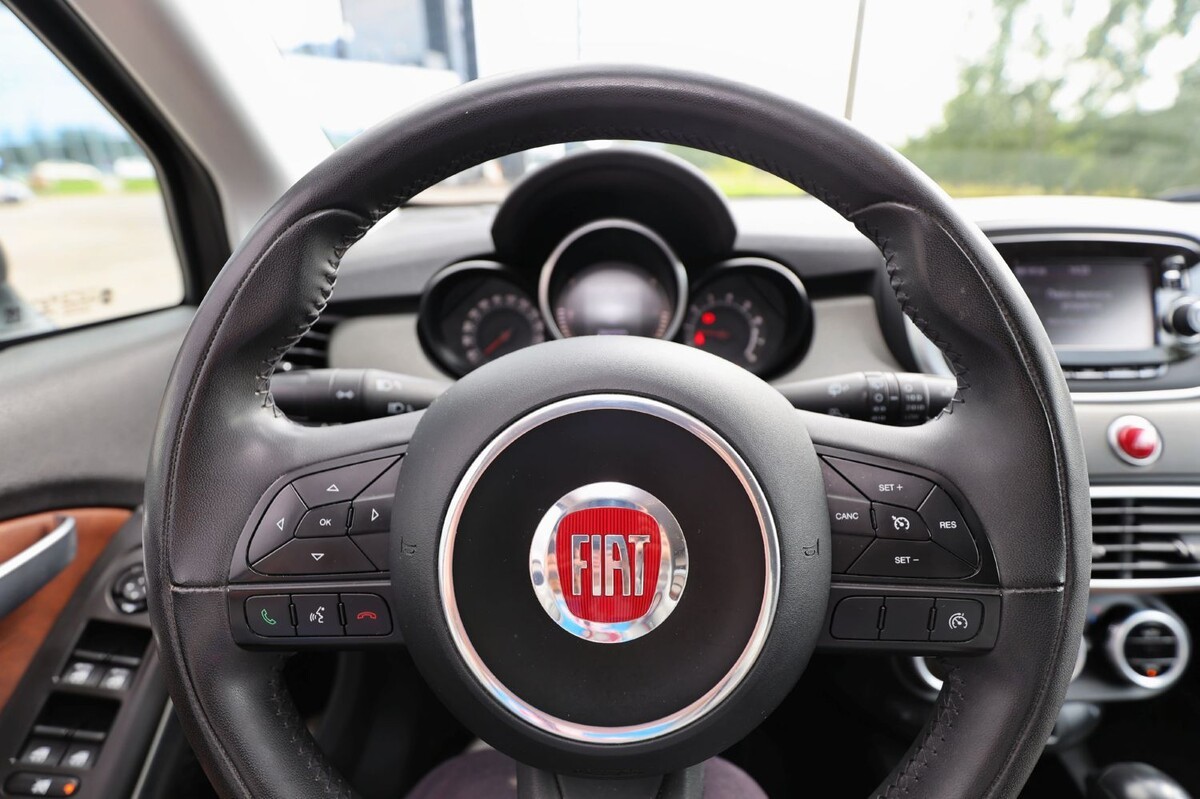 «Контрактный мотор из Владивостока — $600». Белорус пригнал Fiat 500X и четыре года не знает горя (почти)
