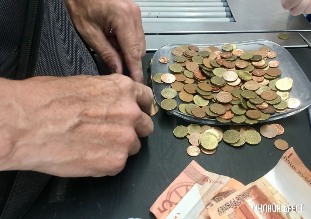 Белстат: каждый белорус ежедневно тратит около 25 рублей на покупки Белстат: каждый белорус ежедневно тратит около 25 рублей на покупки