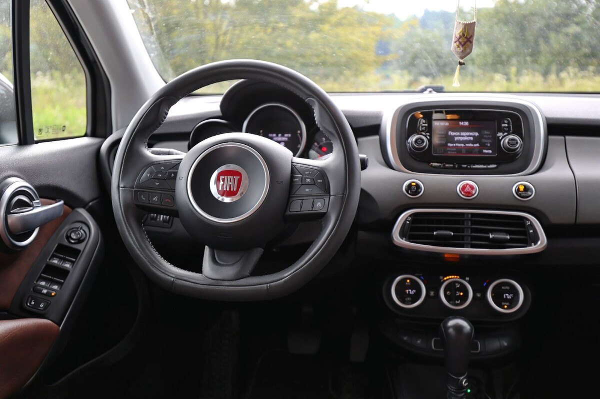 «Контрактный мотор из Владивостока — $600». Белорус пригнал Fiat 500X и четыре года не знает горя (почти)