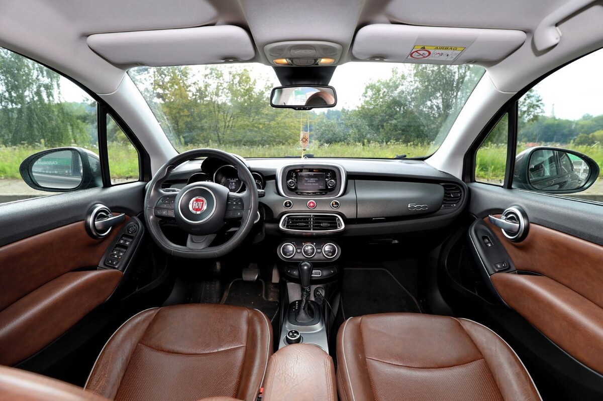 «Контрактный мотор из Владивостока — $600». Белорус пригнал Fiat 500X и четыре года не знает горя (почти)
