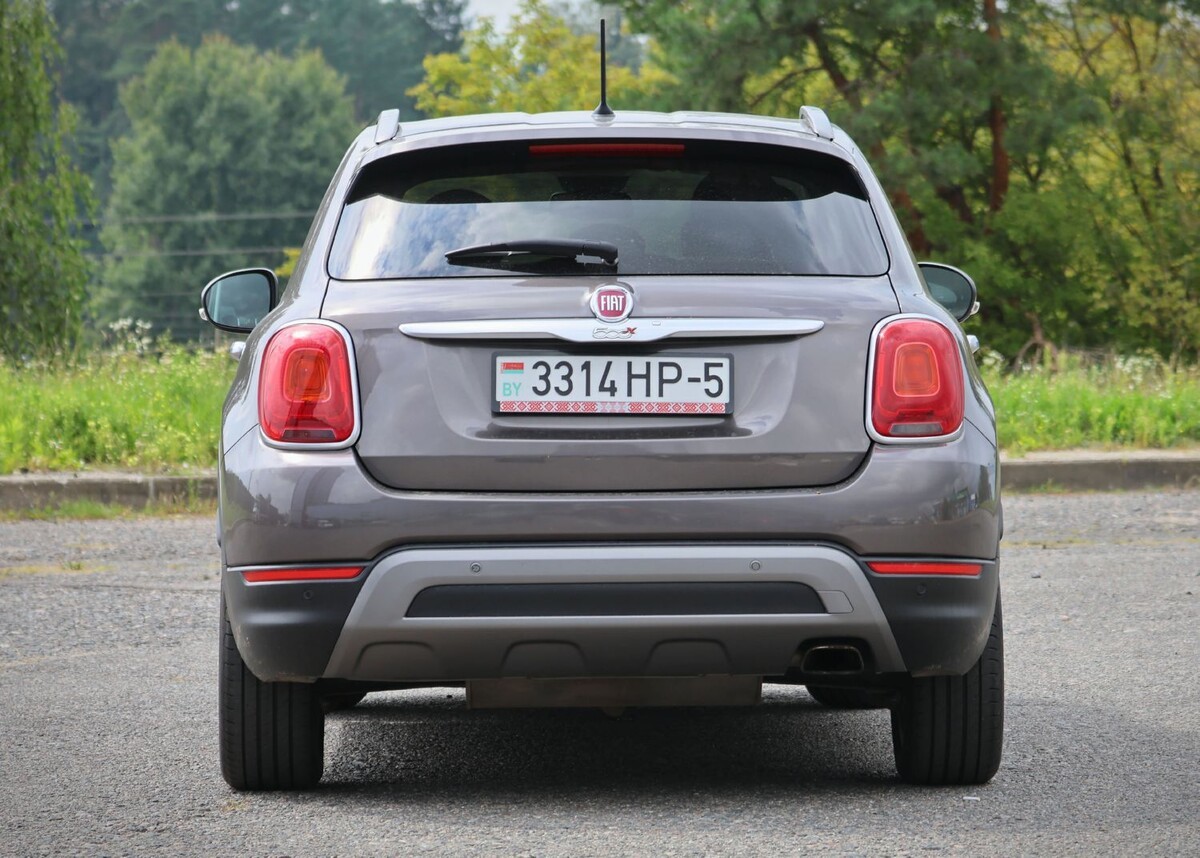 «Контрактный мотор из Владивостока — $600». Белорус пригнал Fiat 500X и четыре года не знает горя (почти)