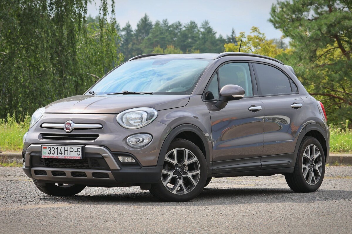 «Контрактный мотор из Владивостока — $600». Белорус пригнал Fiat 500X и четыре года не знает горя (почти)