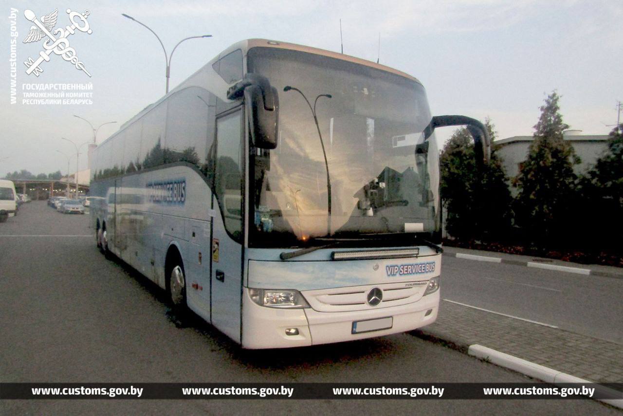 Брестские таможенники обнаружили контрабанду запчастей в польском автобусе
