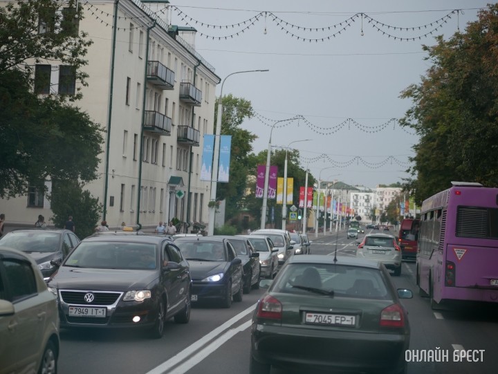 Организована «зеленая волна» по улице Ленина в Бресте Организована «зеленая волна» по улице Ленина в Бресте